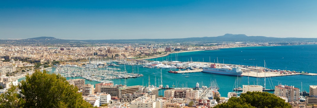 Hafen mit Booten in Palma de Mallorca.